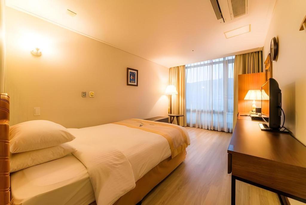 Hotel Homers Busan Exteriör bild